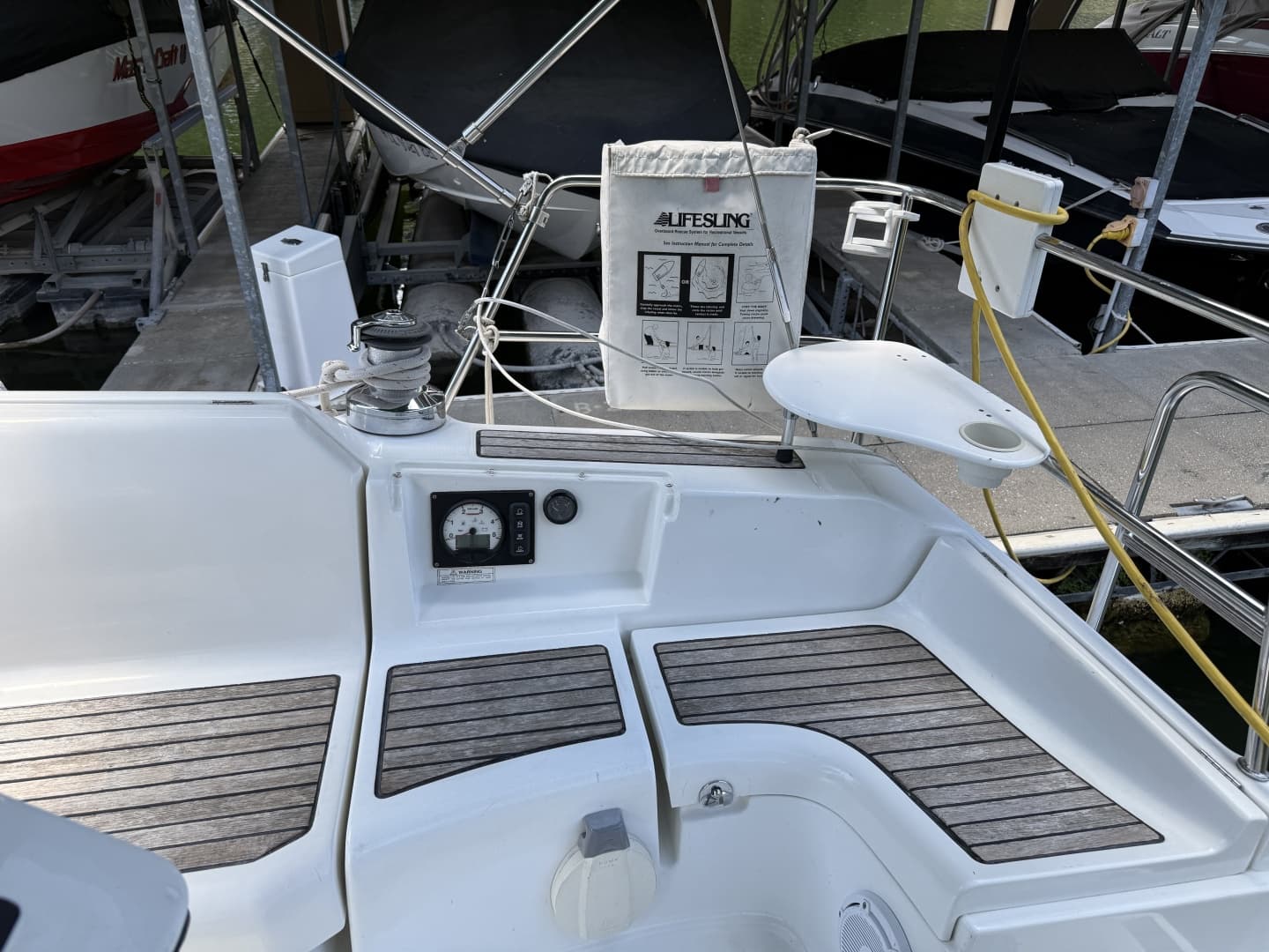 2007 Beneteau 373
