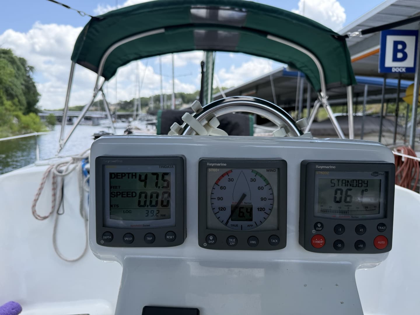 2007 Beneteau 373