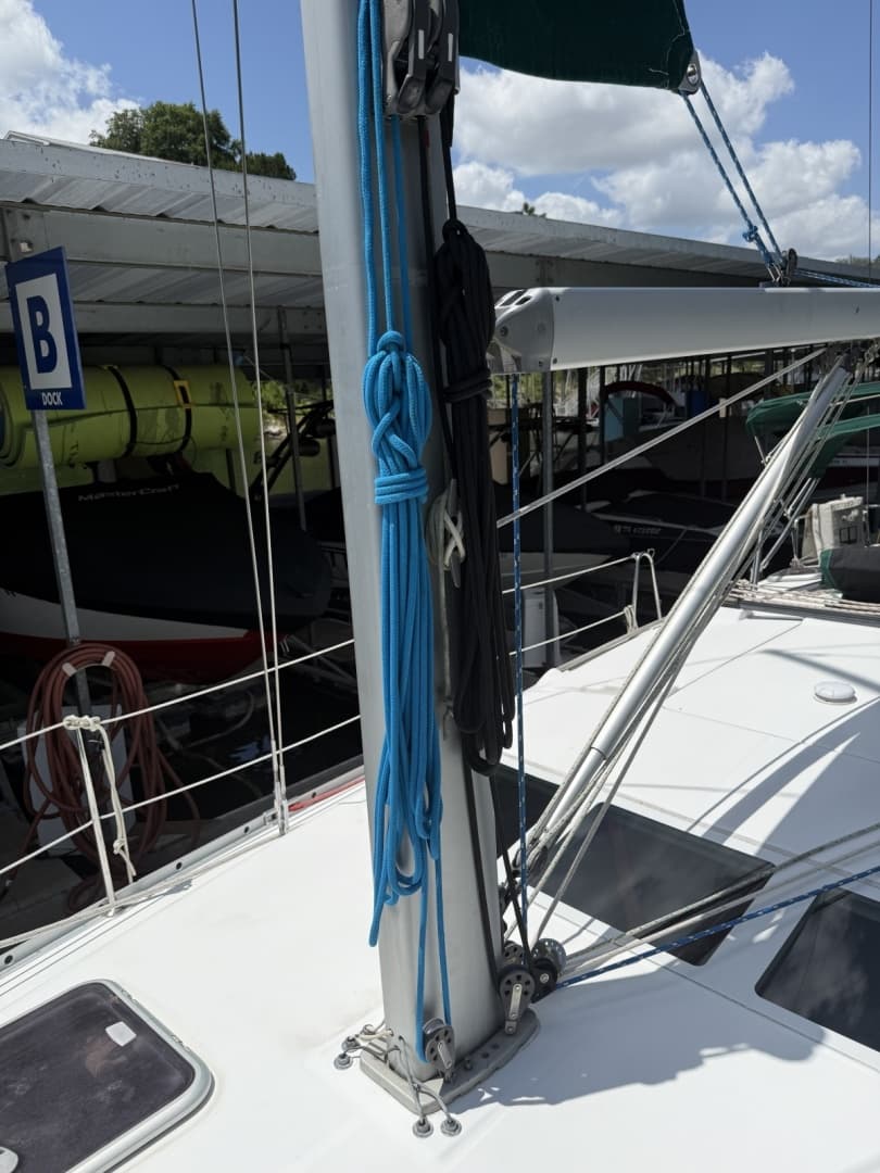 2007 Beneteau 373