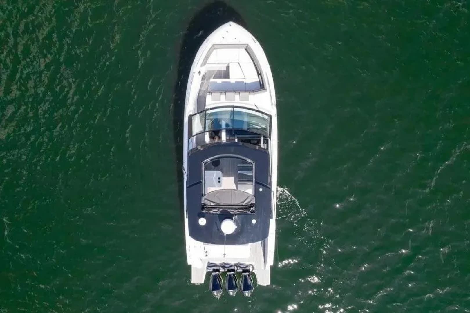 2021 Cruisers Yachts 
