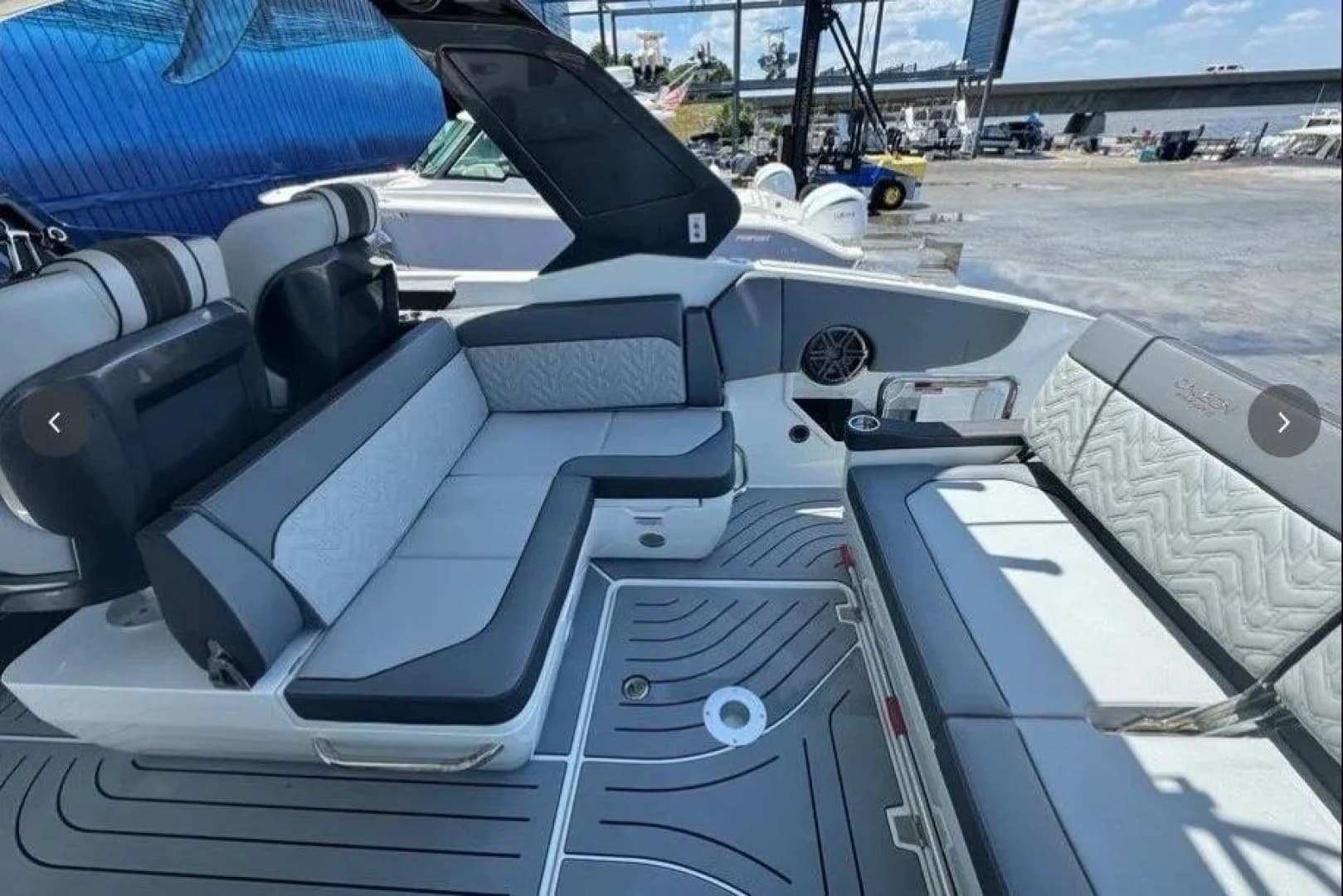2022 Galeon 