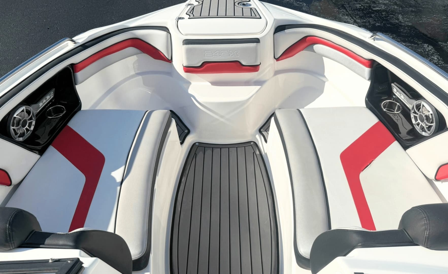 2018 Yamaha Boats 242X