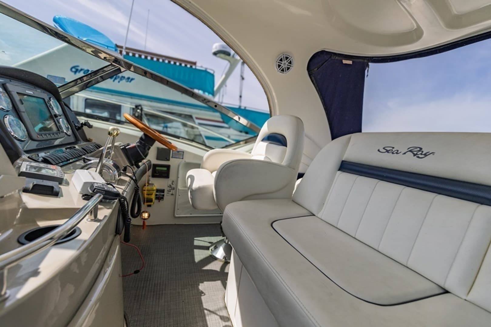 2005 Sea Ray 390 Sundancer