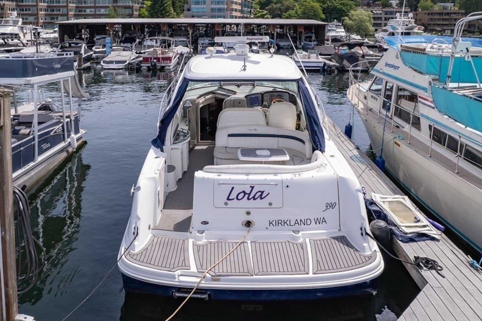 2005 Sea Ray 390 Sundancer