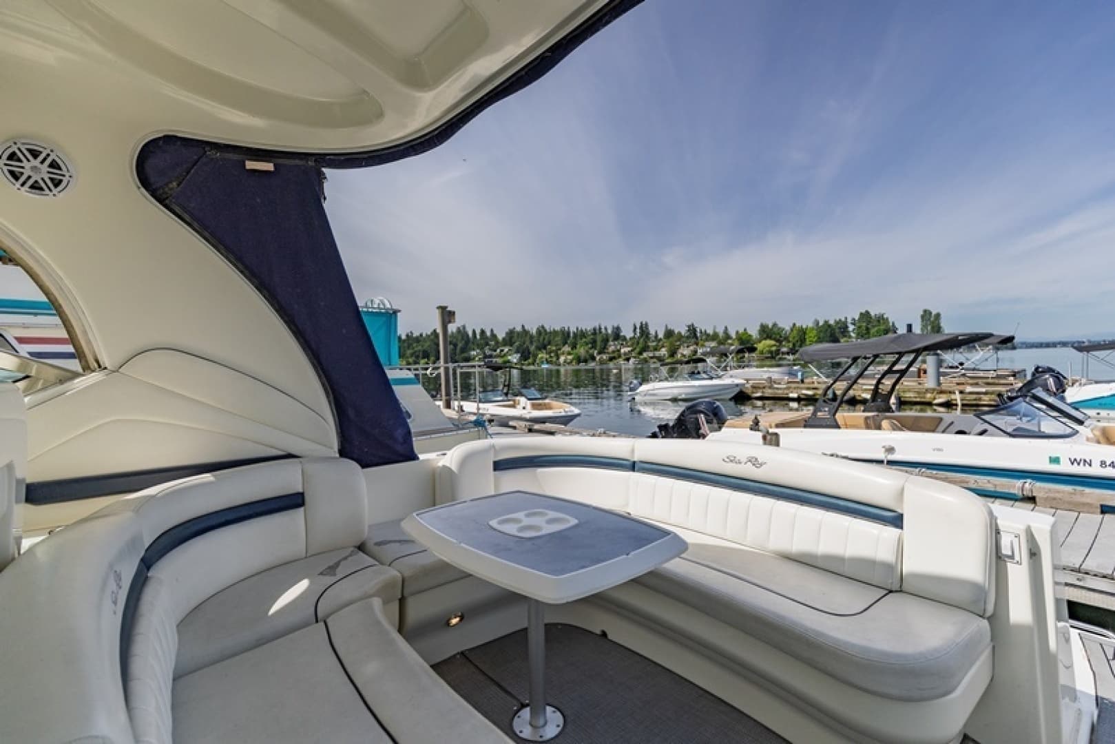 2005 Sea Ray 390 Sundancer