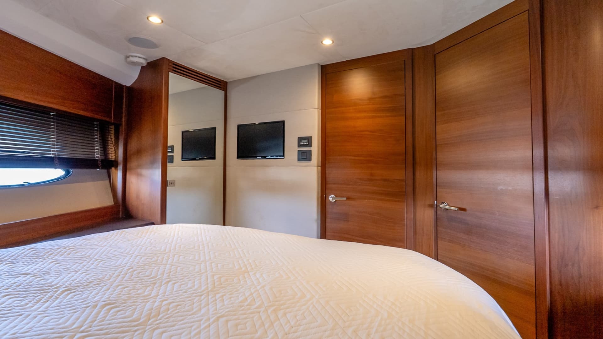 2014 Princess F52