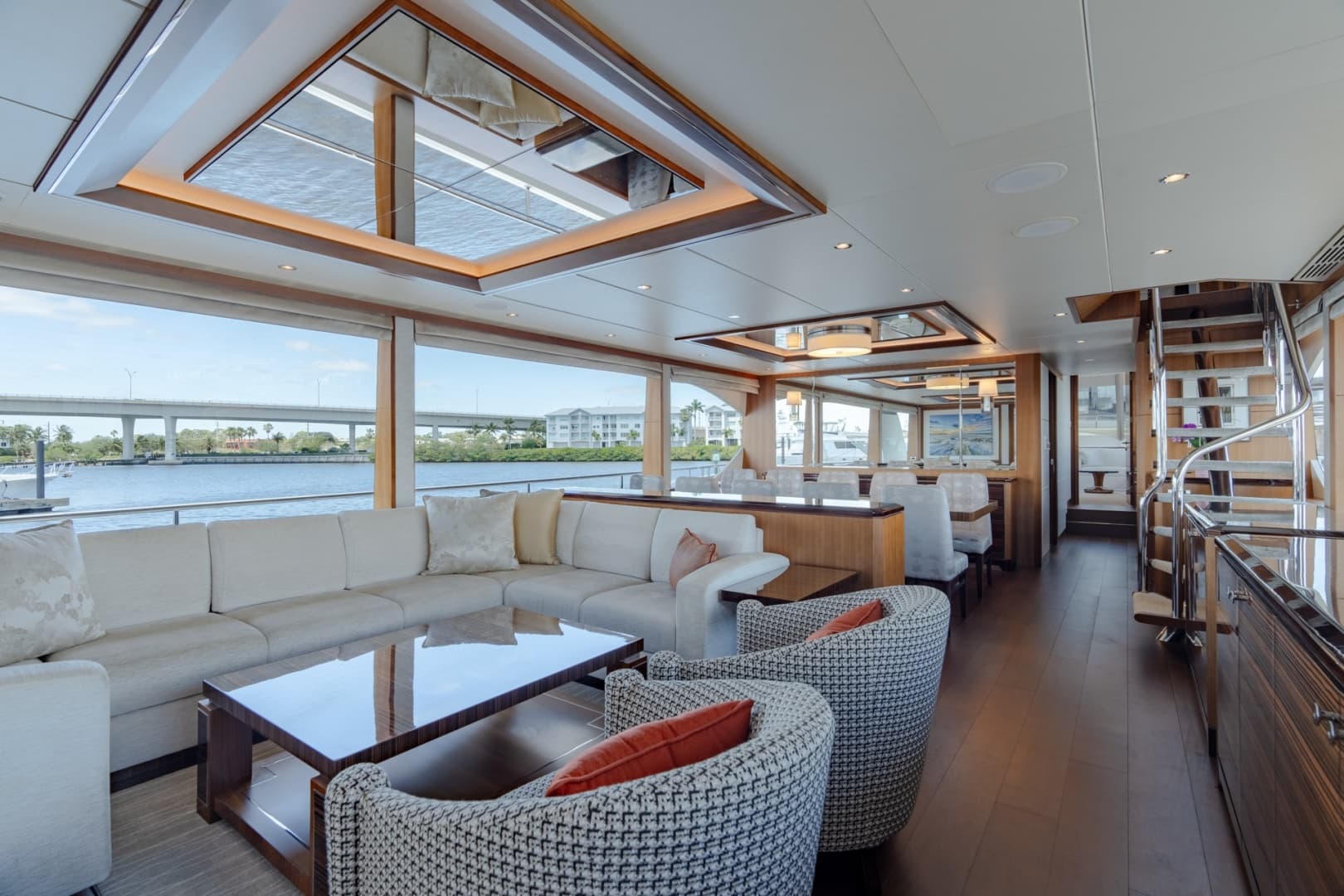2019 Ocean Alexander 100 Motoryacht