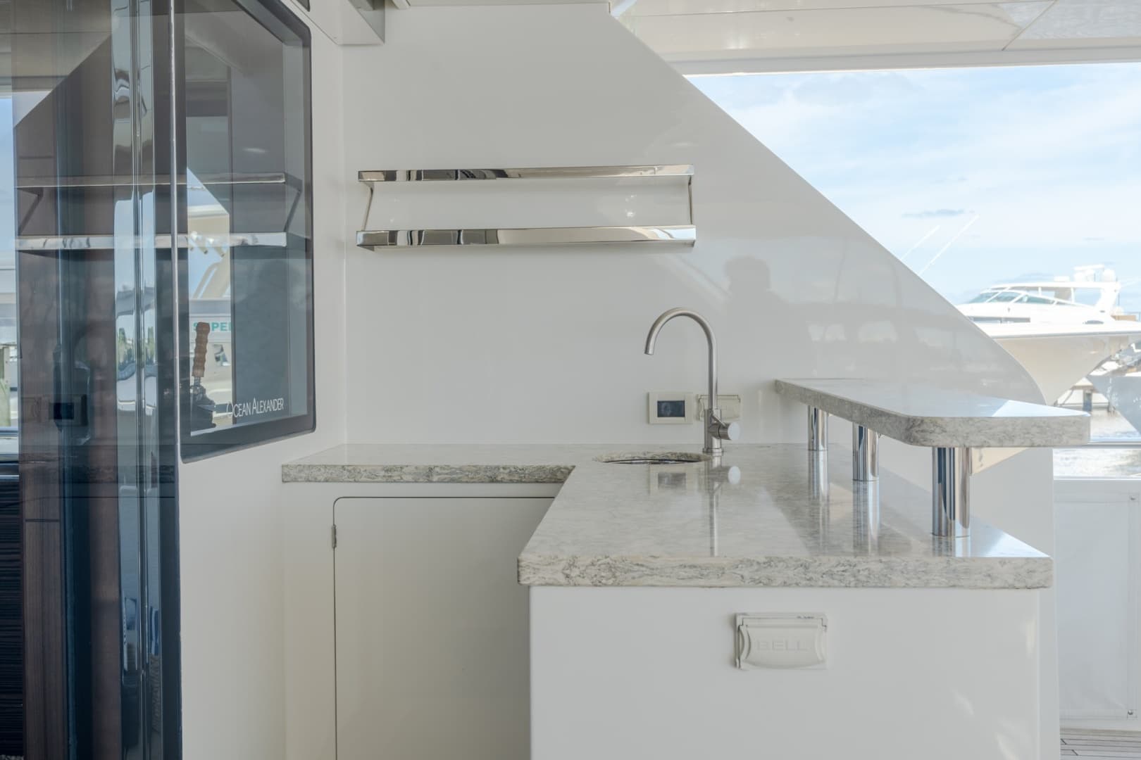 2019 Ocean Alexander 100 Motoryacht