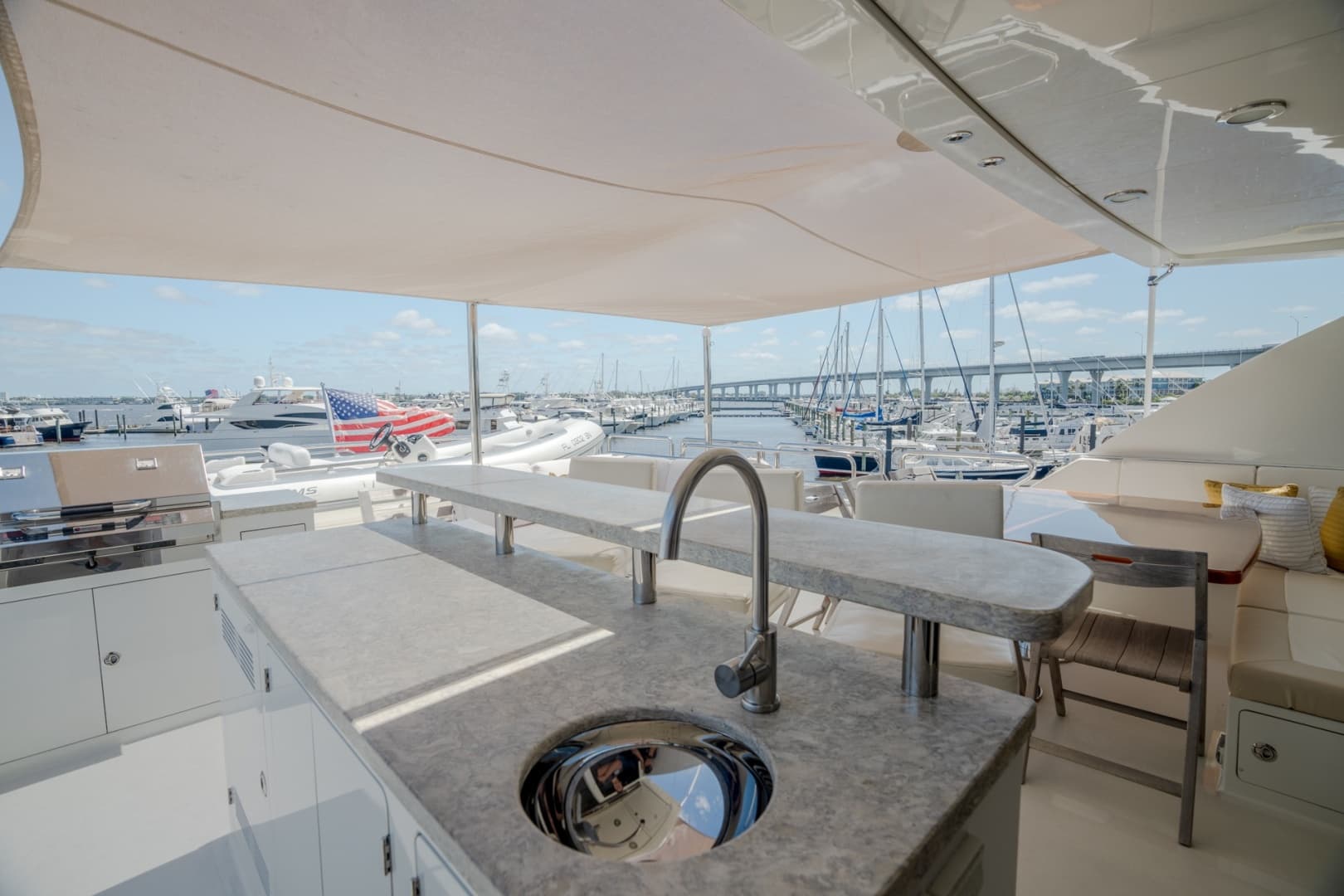 2019 Ocean Alexander 100 Motoryacht