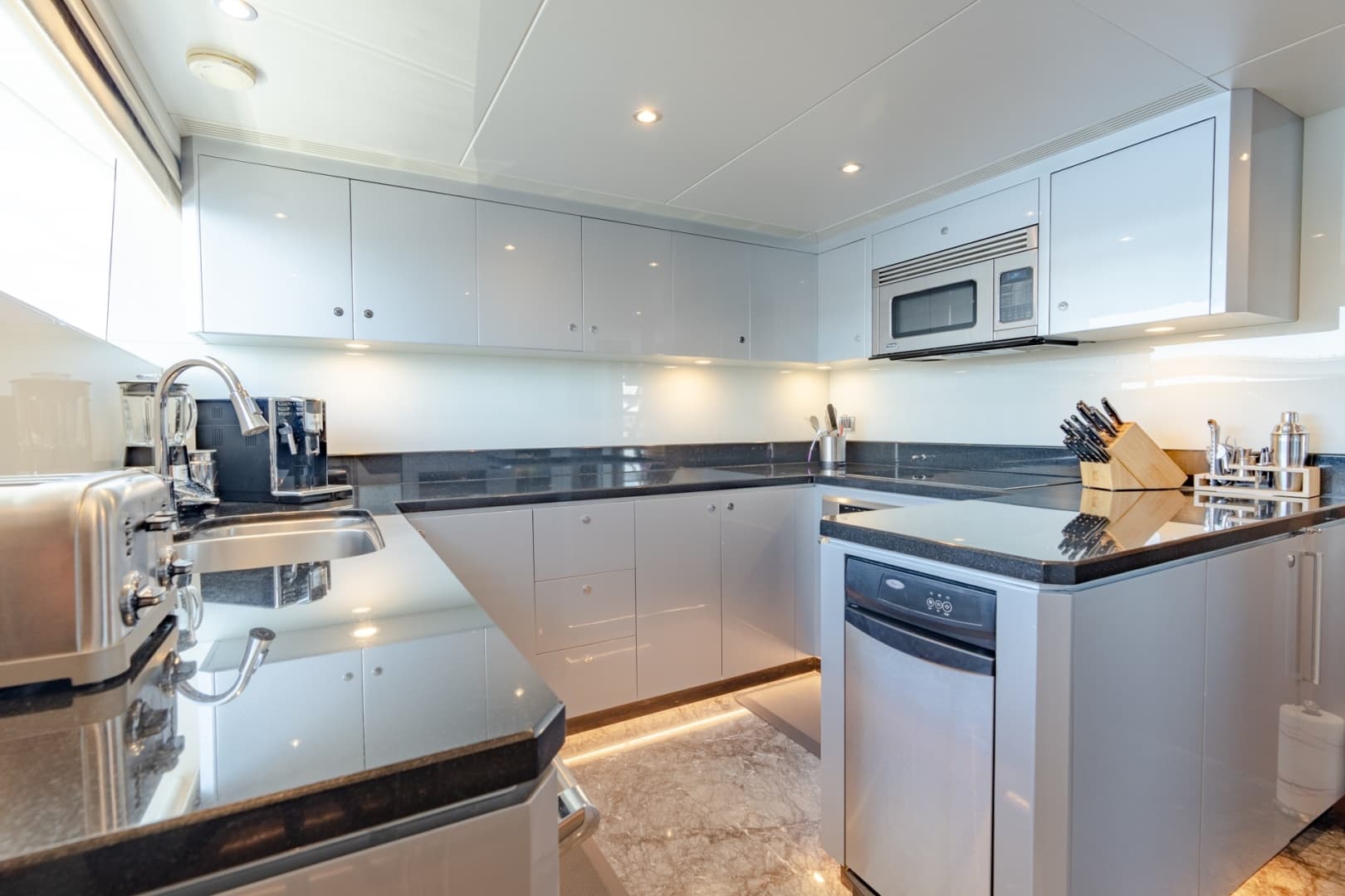 2019 Ocean Alexander 100 Motoryacht
