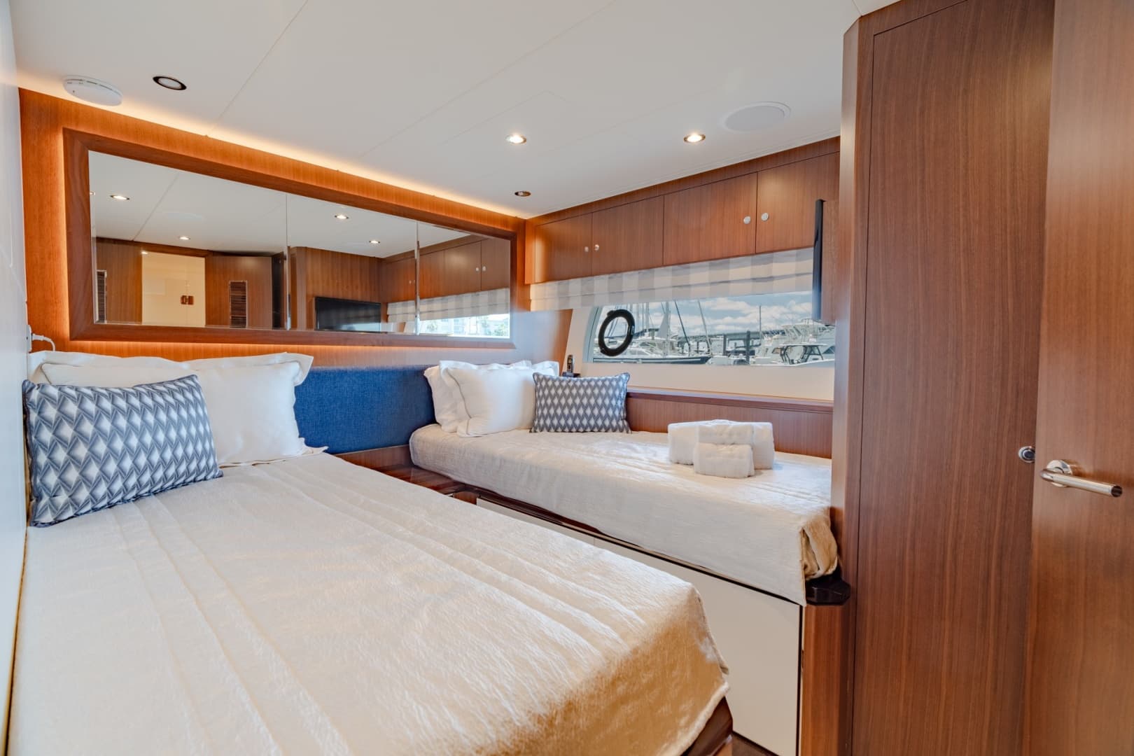 2019 Ocean Alexander 100 Motoryacht