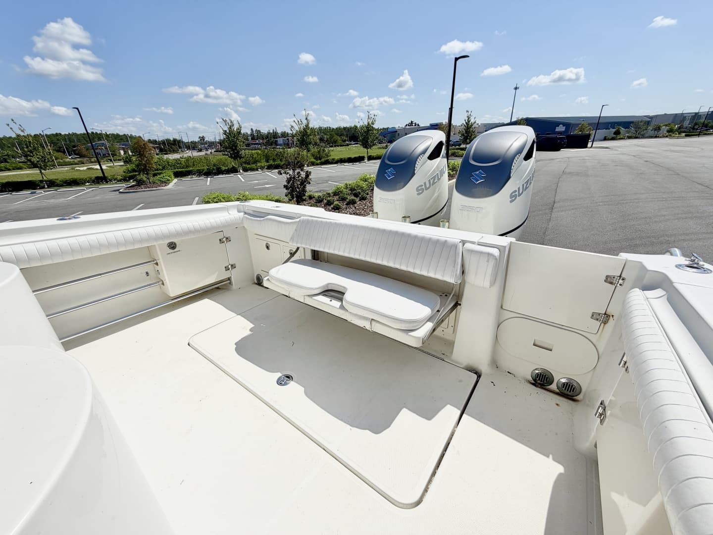 2004 Hydra-Sports 3300 CC