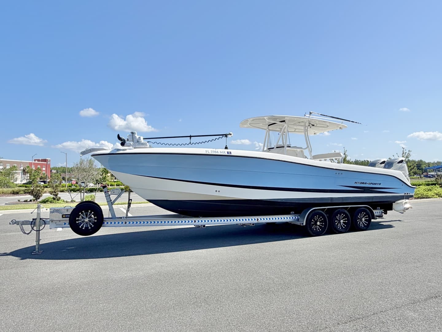 2004 Hydra-Sports 3300 CC