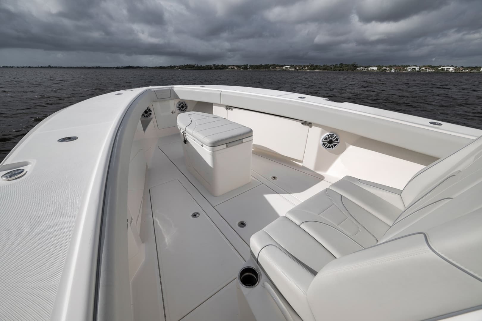 2022 SeaVee 370Z