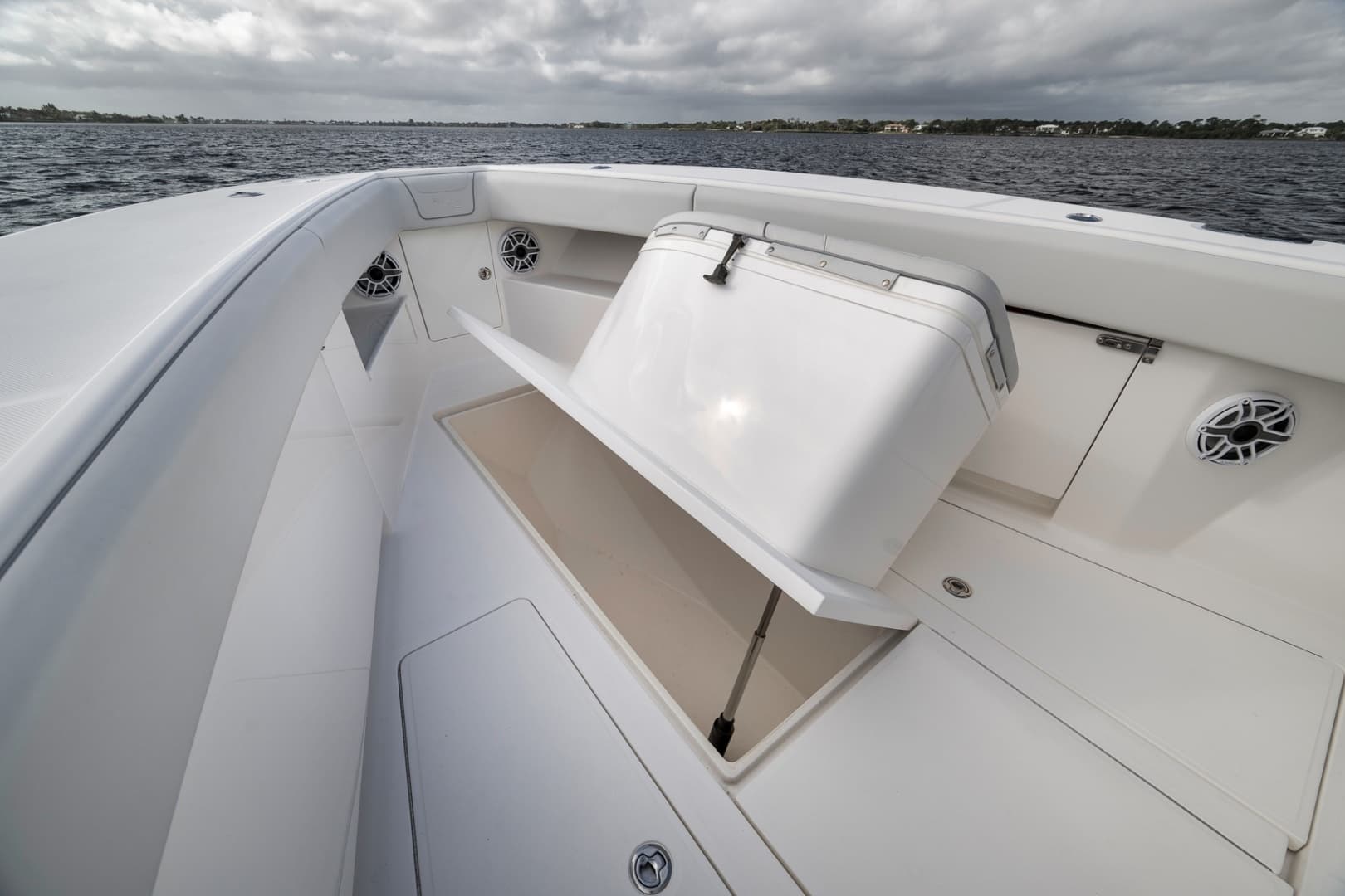 2022 SeaVee 370Z