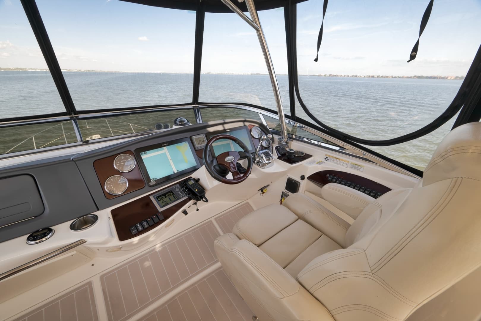2012 Meridian 441 Sedan