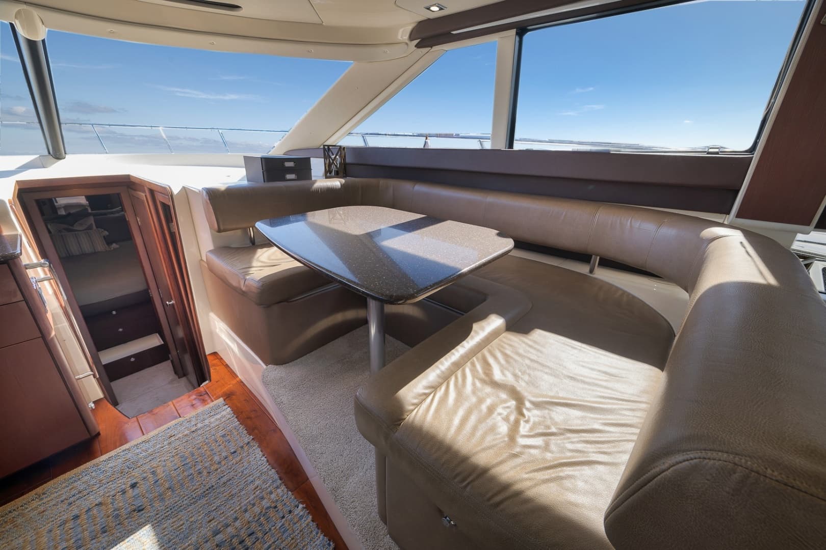 2012 Meridian 441 Sedan