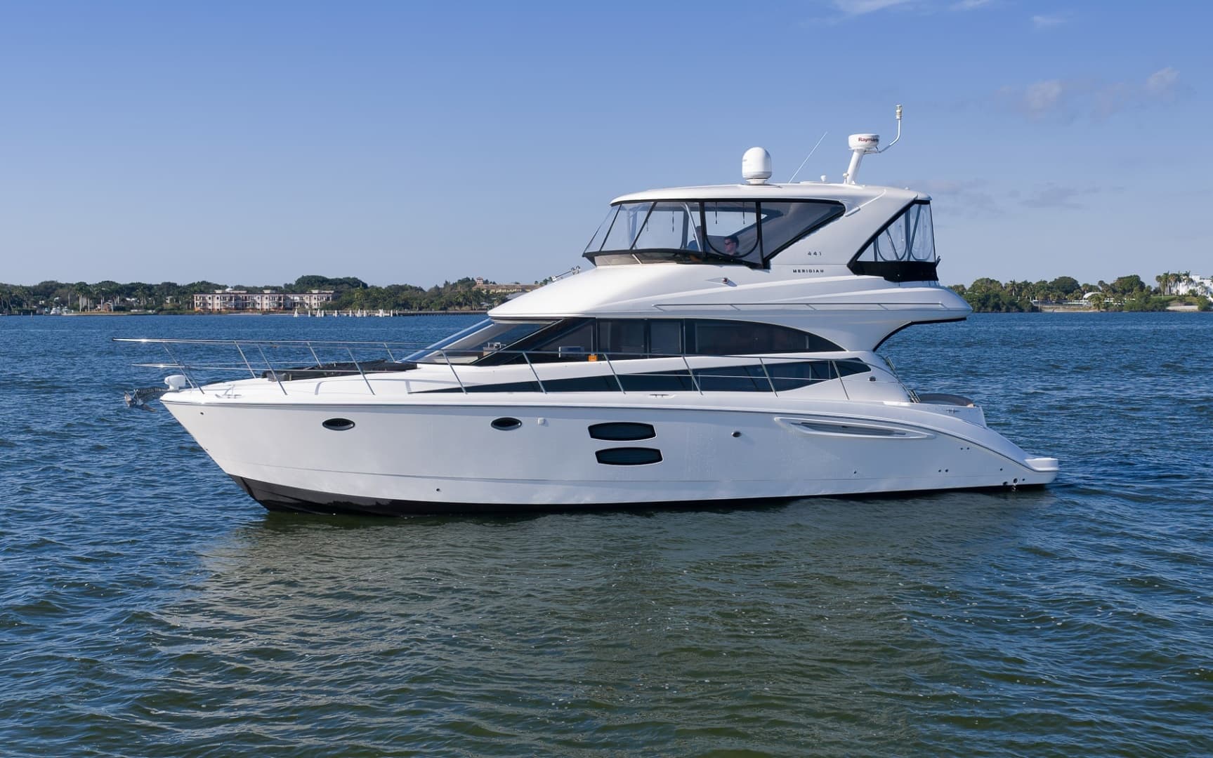 2012 Meridian 441 Sedan