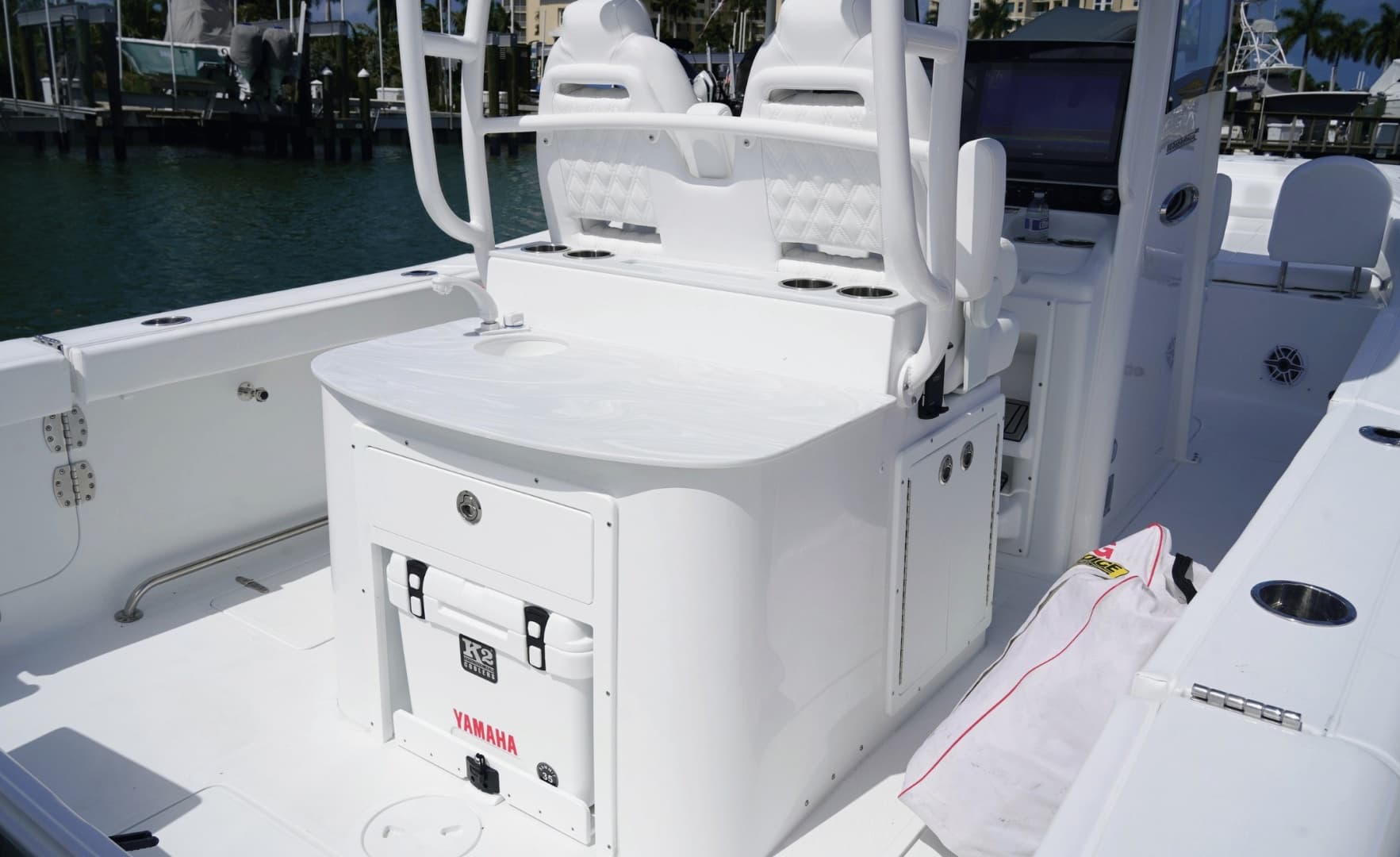 2027 Sea Hunt Ultra 285FS