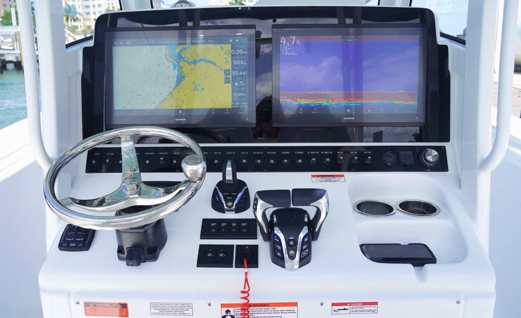 2027 Sea Hunt Ultra 285FS