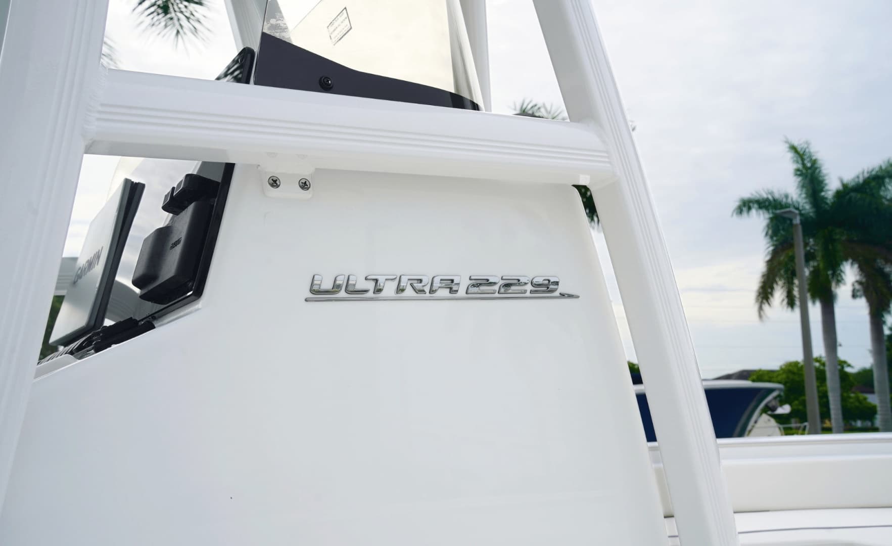 2027 Sea Hunt Ultra 229
