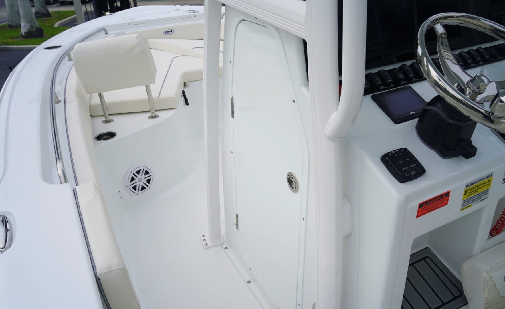 2027 Sea Hunt Ultra 229