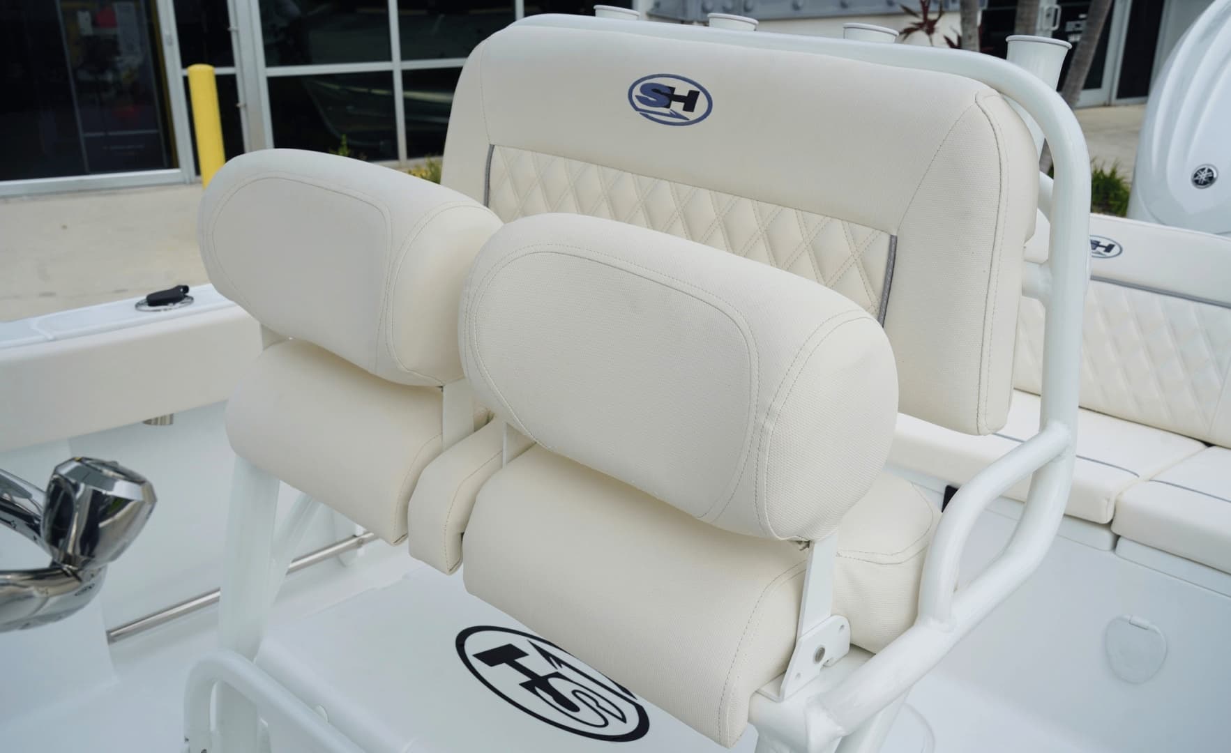 2027 Sea Hunt Ultra 229
