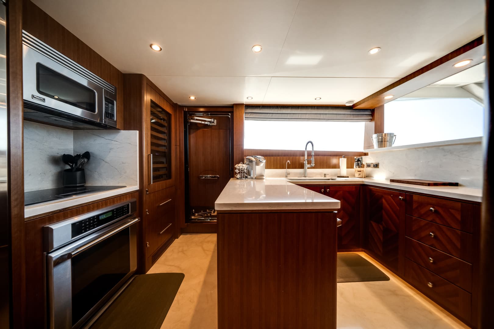 2018 Ocean Alexander 100 MY