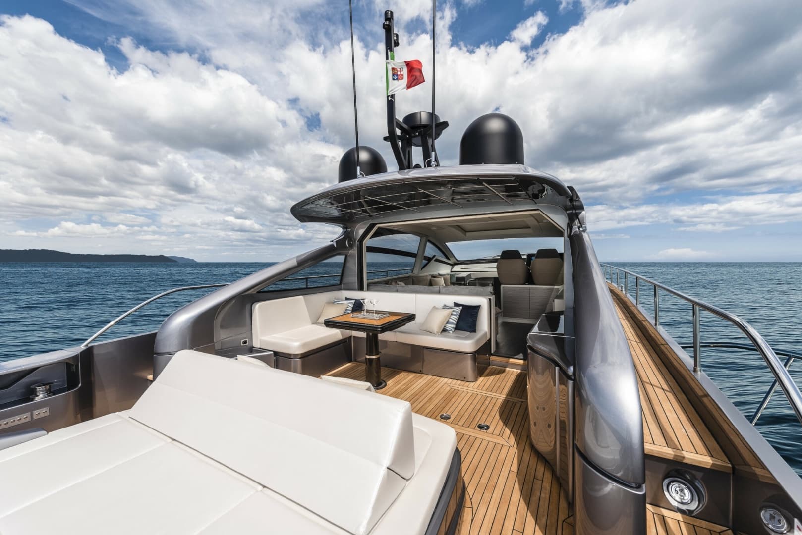 2023 Pershing 6X