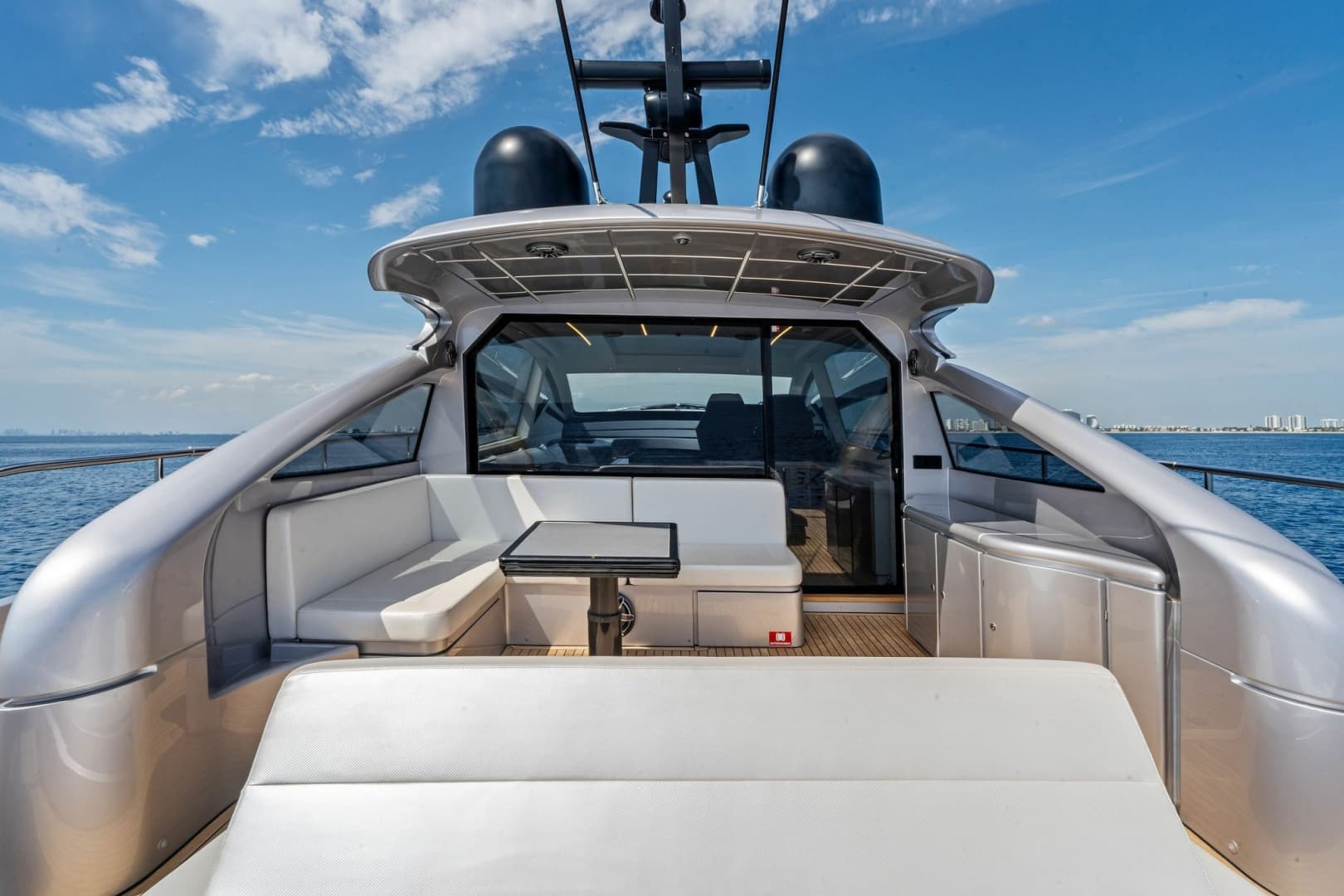 2023 Pershing 6X