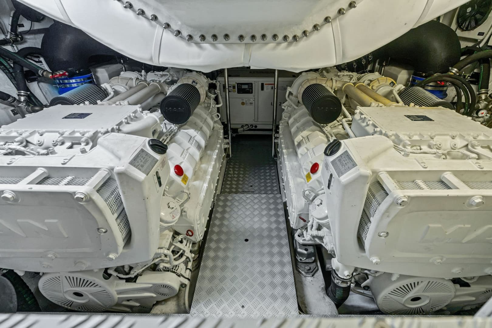 2023 Pershing 6X