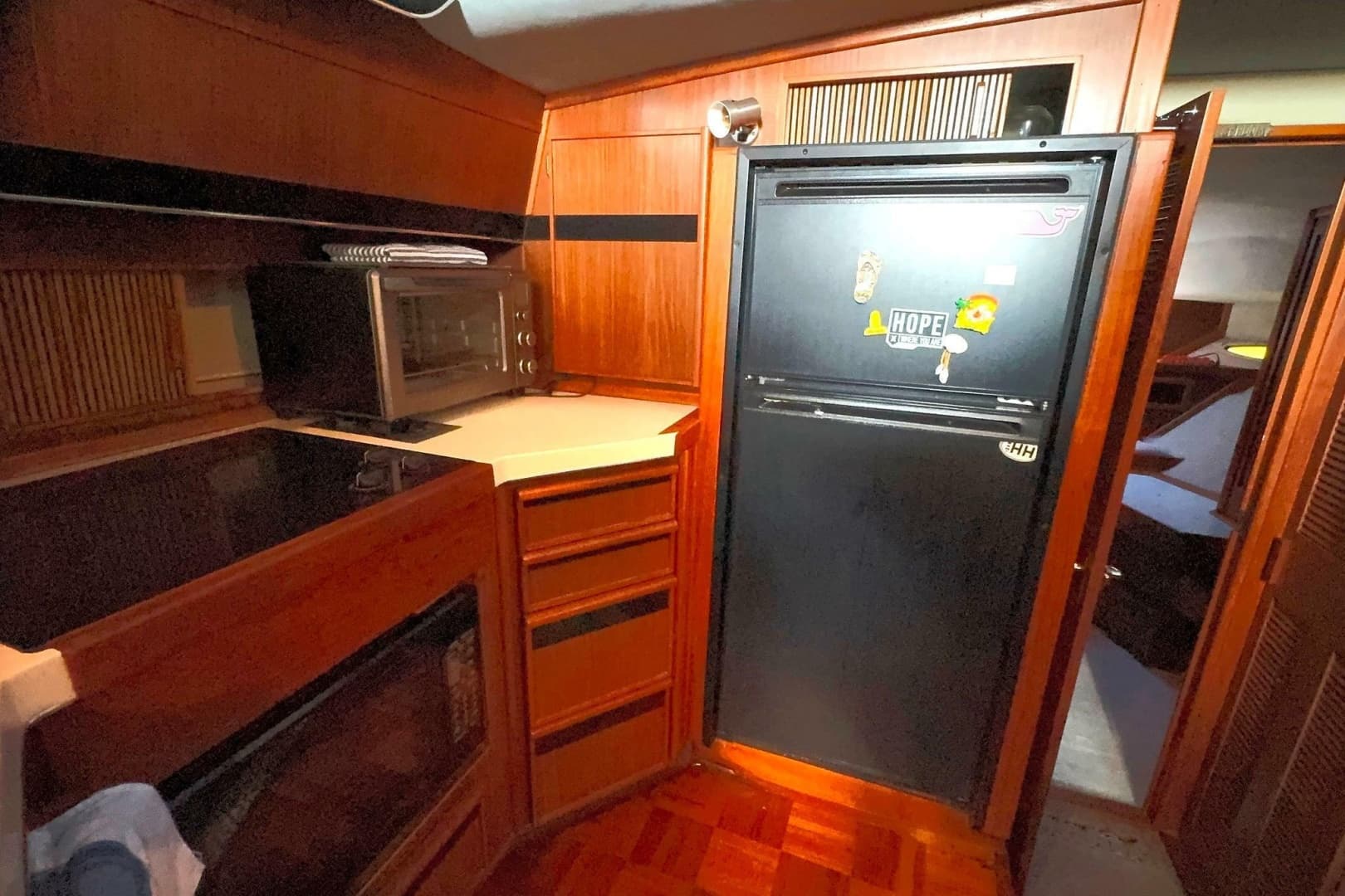 1988 Sea Ray 415 Aft Cabin
