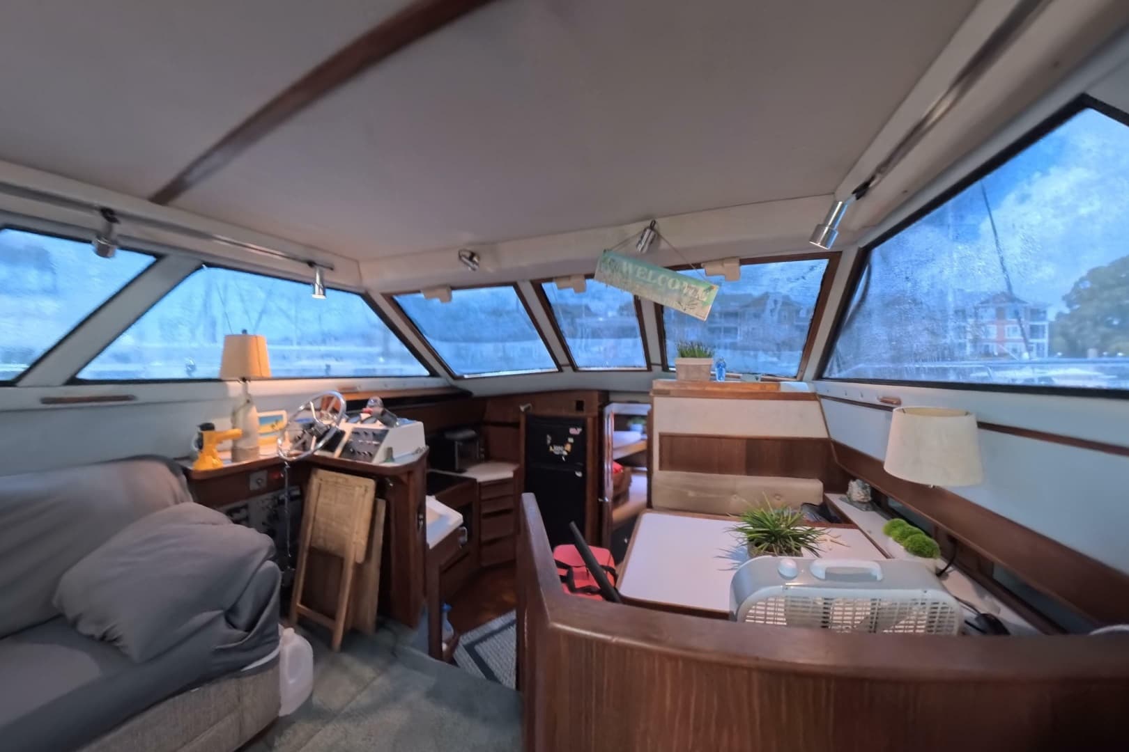 1988 Sea Ray 415 Aft Cabin