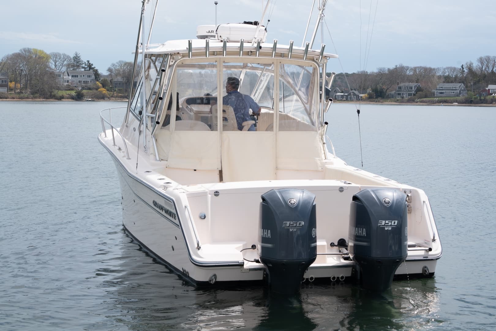 2009 Grady-White Express 330