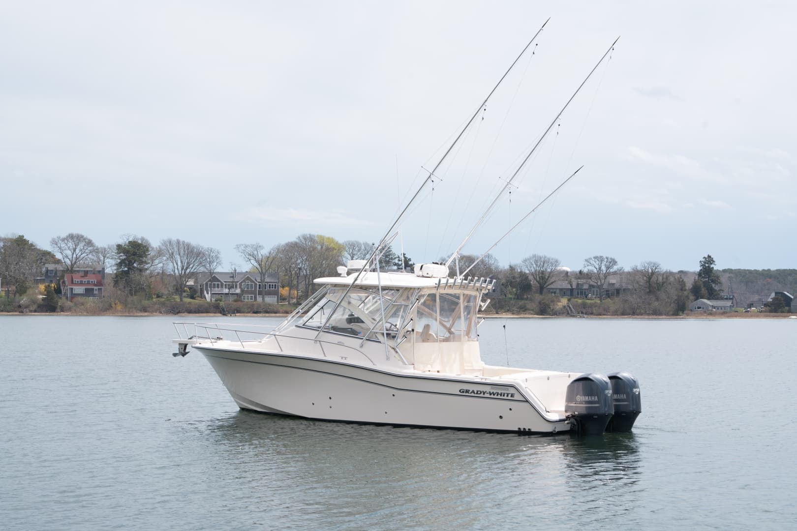 2009 Grady-White Express 330