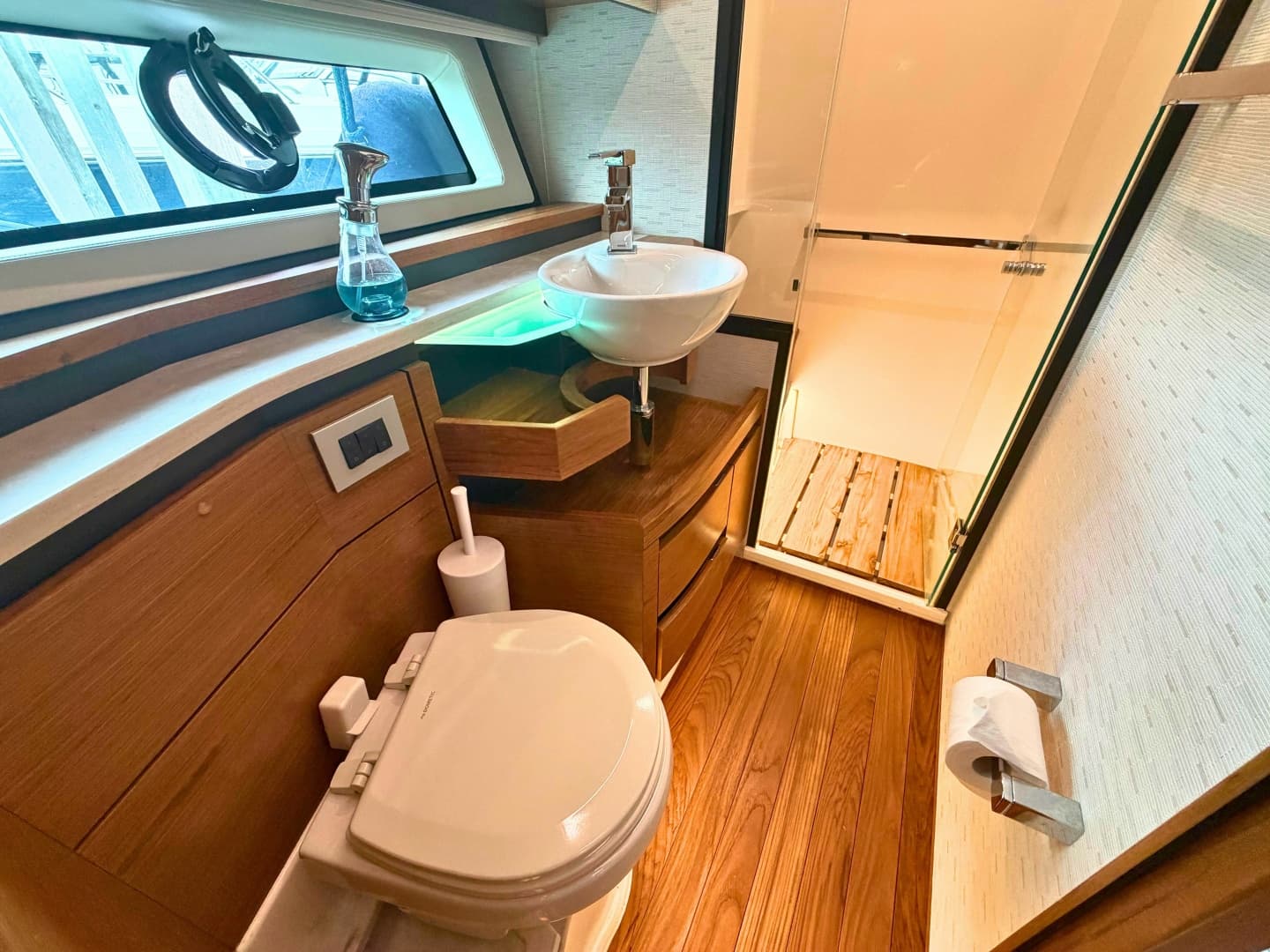 2025 Tiara Yachts 48 LE