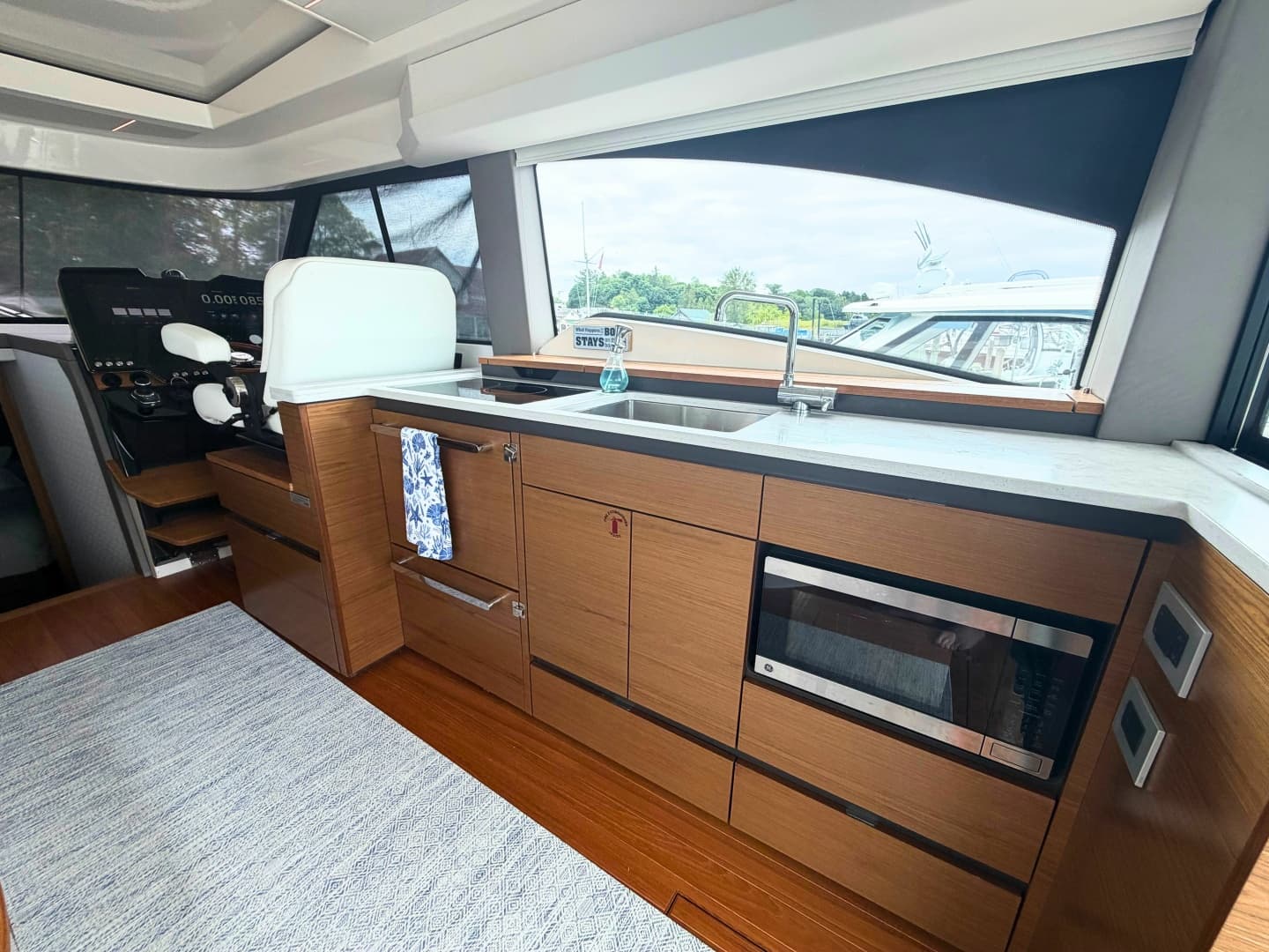 2025 Tiara Yachts 48 LE