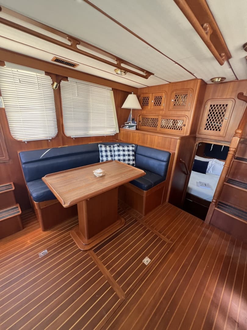 2007 Heritage East 36 Sundeck Trawler