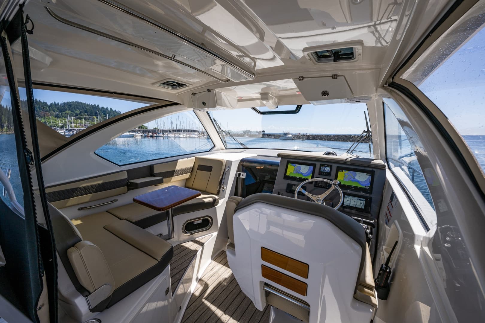 2021 Pursuit OS 355