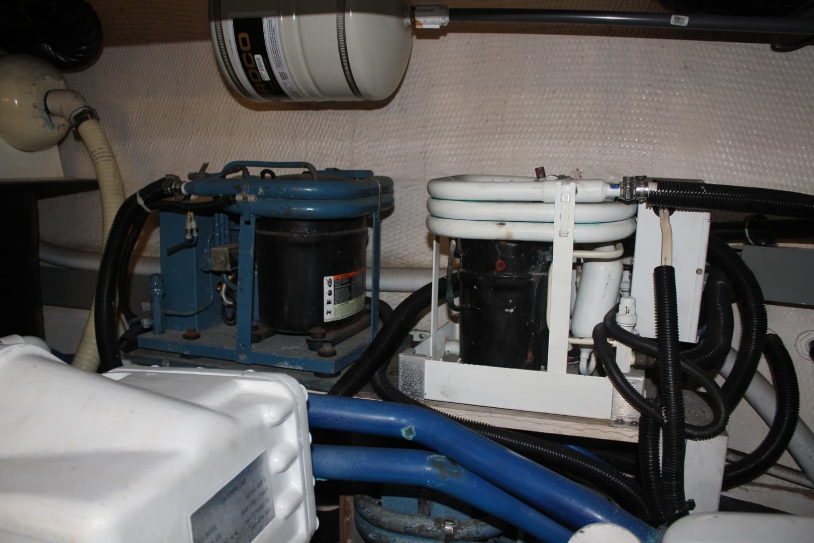 1989 Californian Aft Cabin