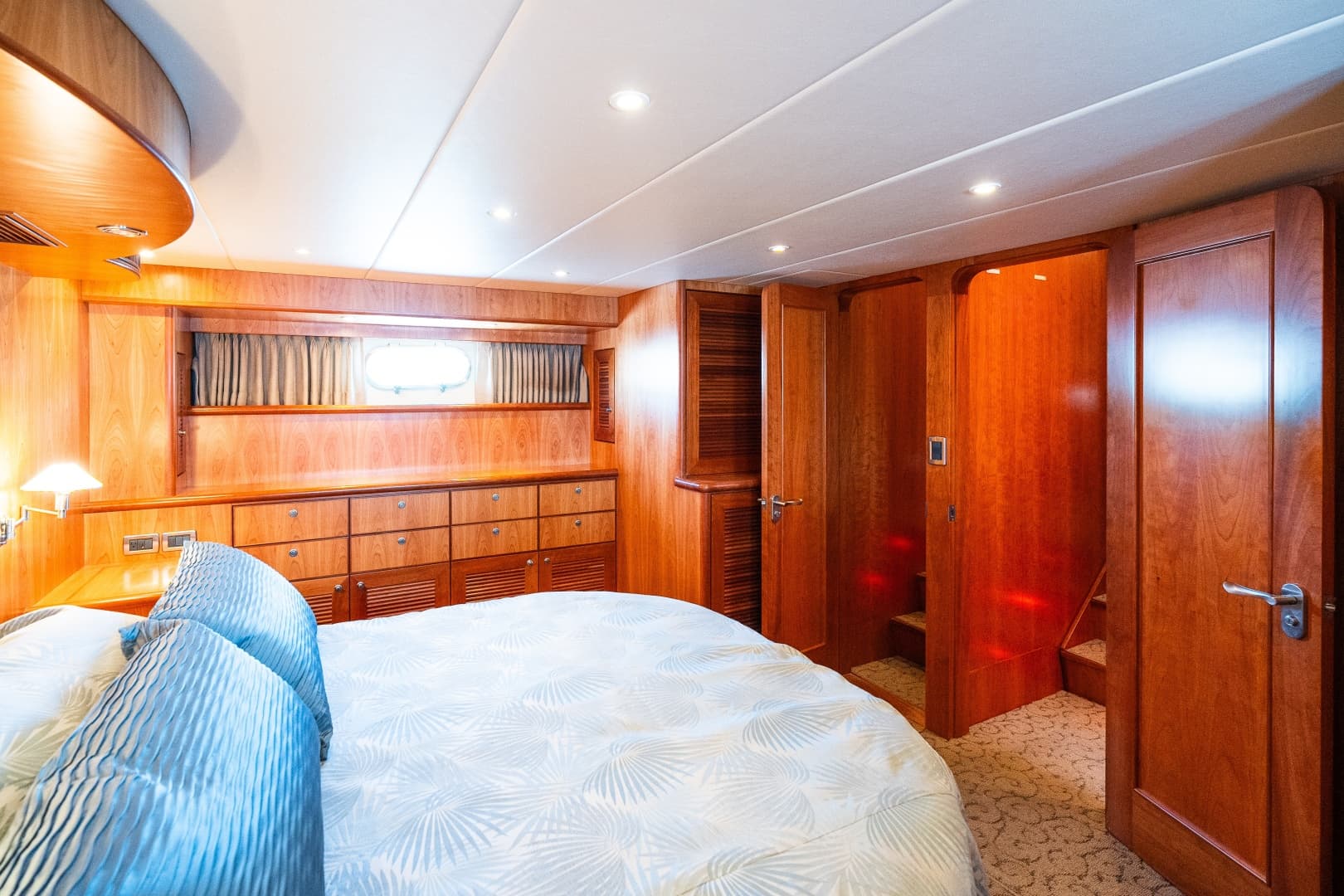 2003 Symbol 56 Raised Pilothouse