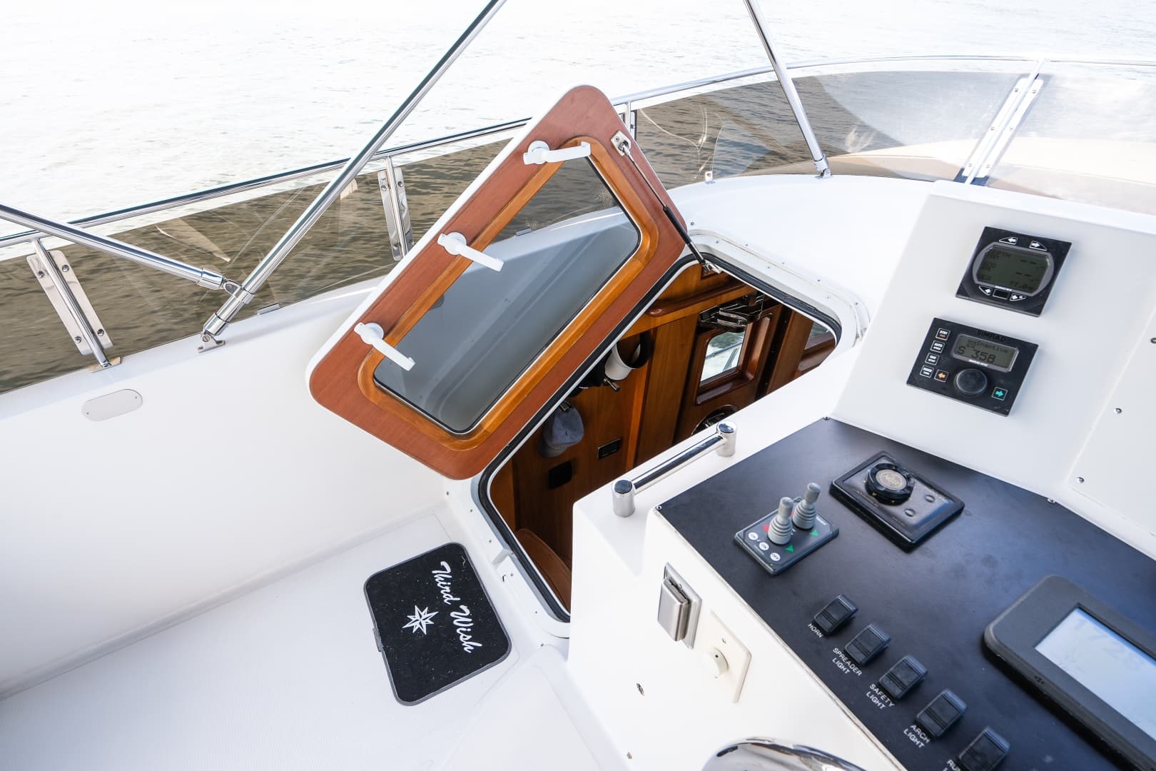 2003 Symbol 56 Raised Pilothouse