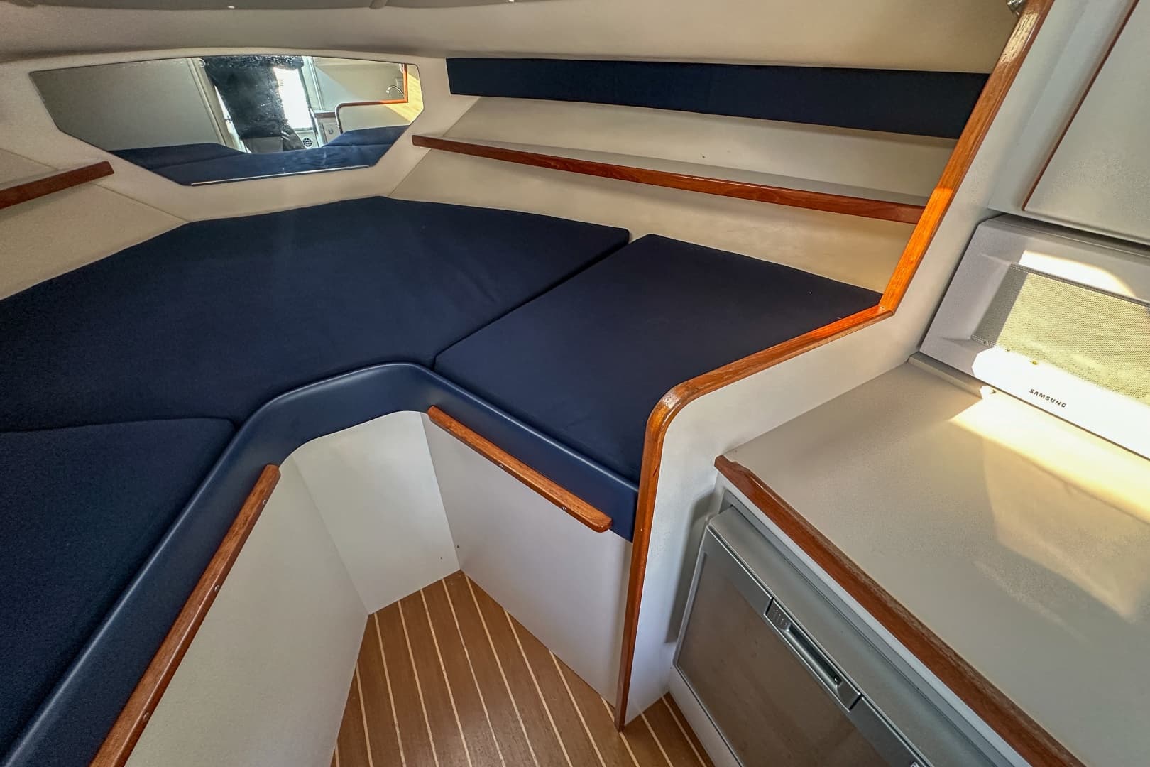 2001 Tiara Yachts 