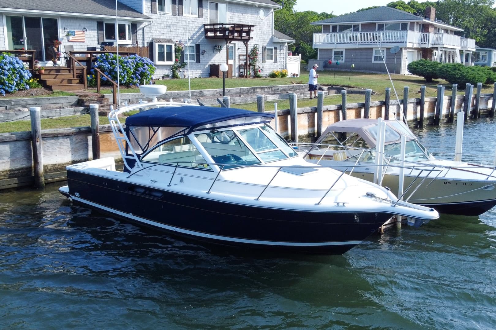 2001 Tiara Yachts 
