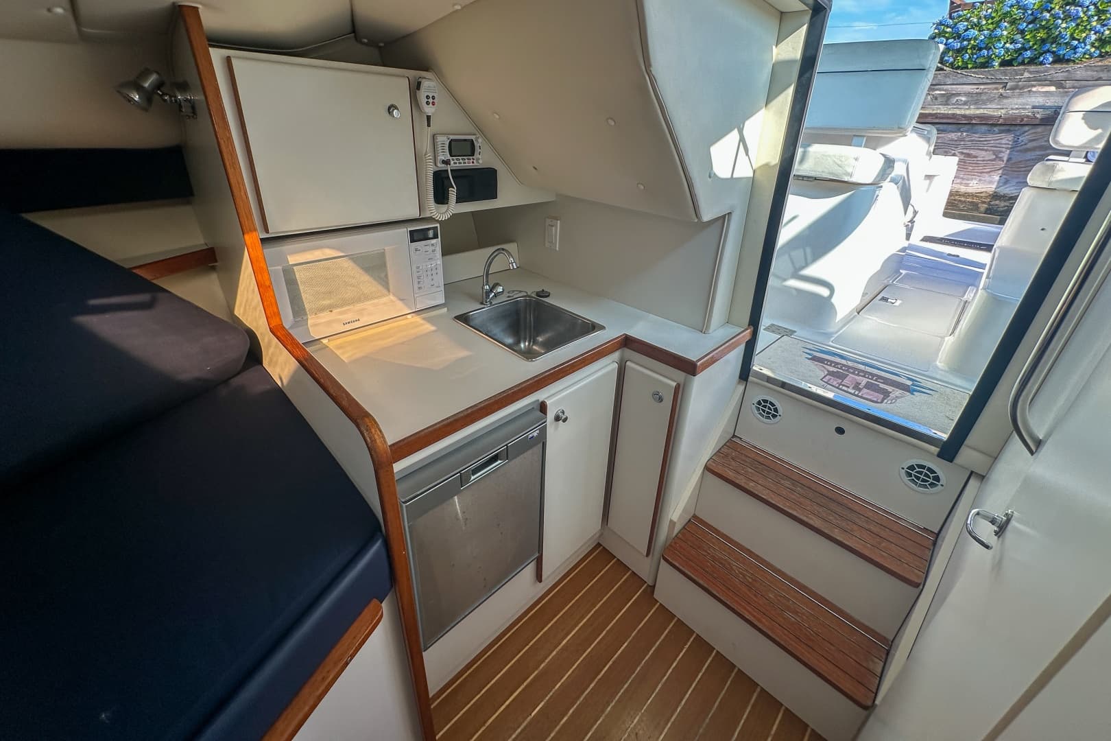 2001 Tiara Yachts 