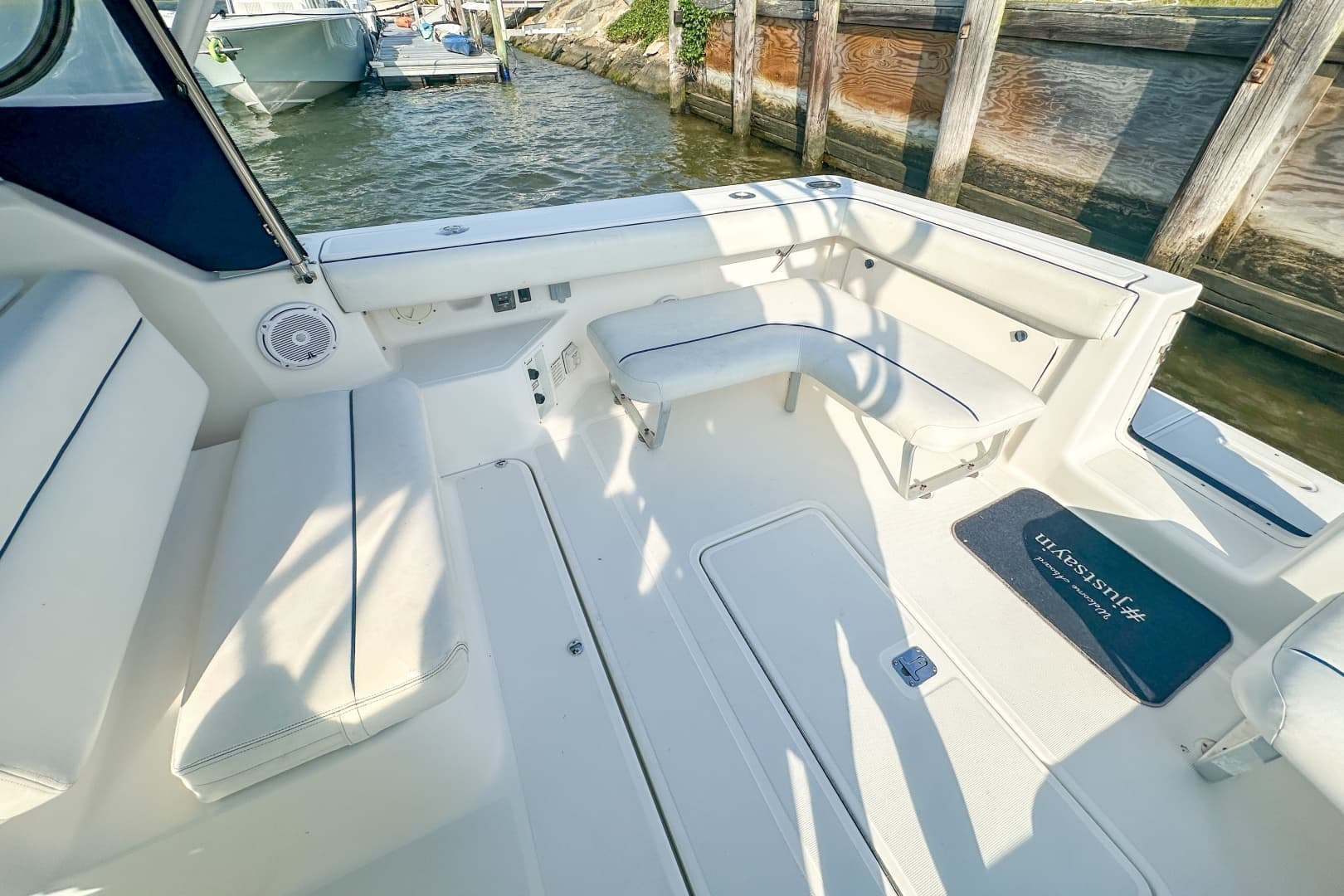 2001 Tiara Yachts 