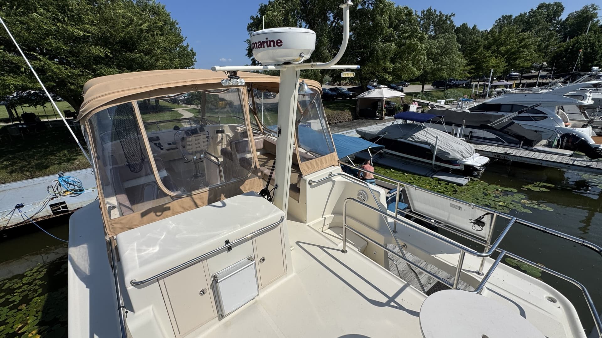 Aft Flybridge Deck