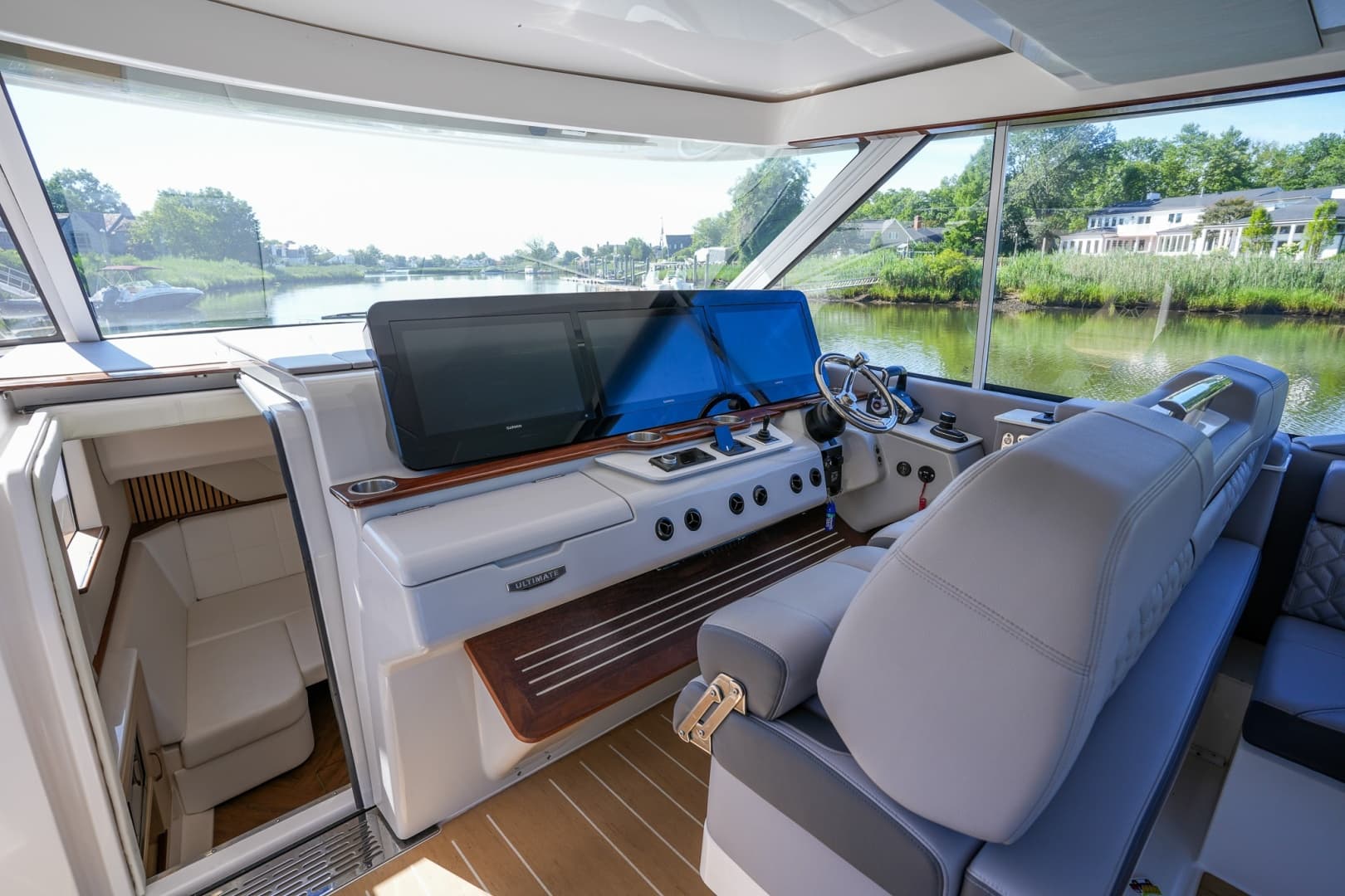 2025 Regal LX43
