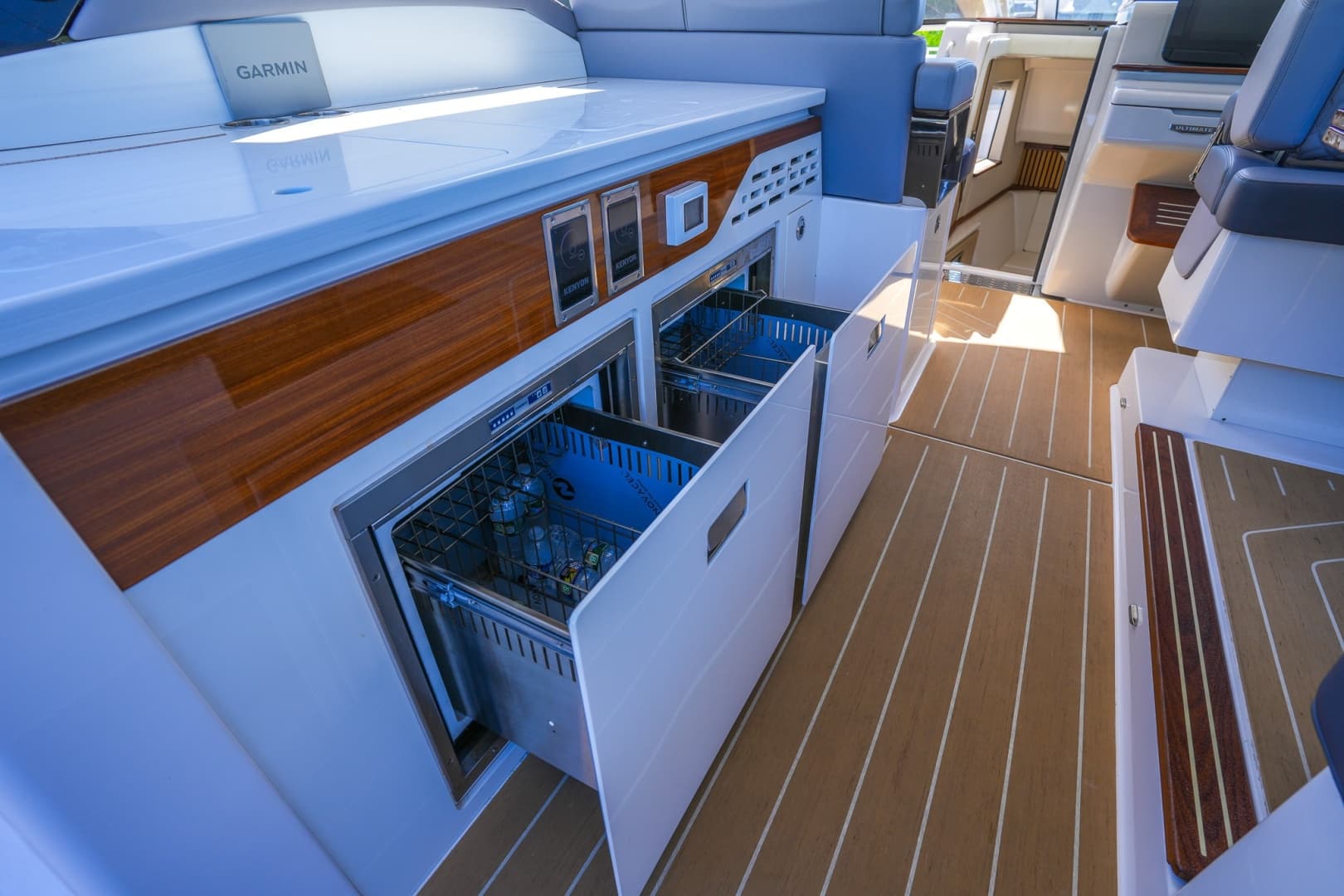 2025 Regal LX43