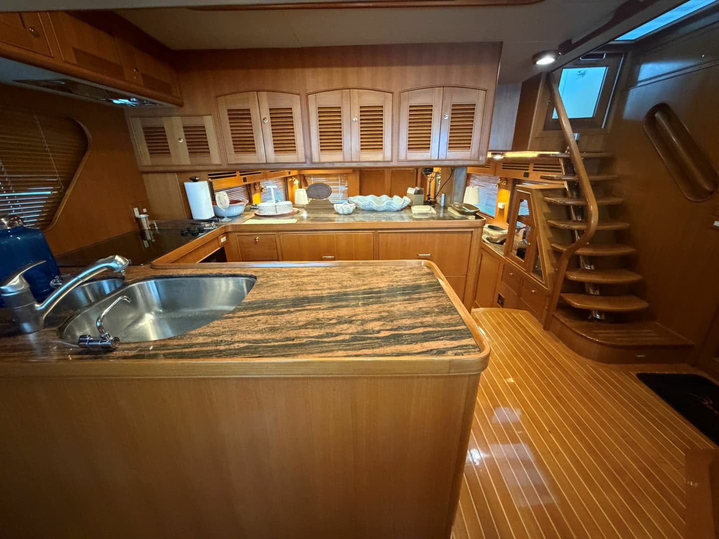 2007 Marlow Explorer 53C